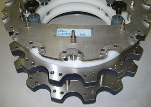 KHS capper star with anti spin pockets and neck knives