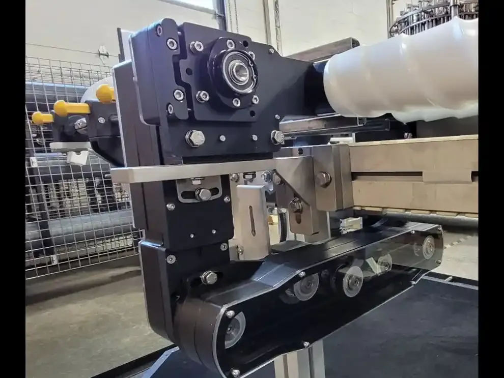 Dual Feed Screw Drive
