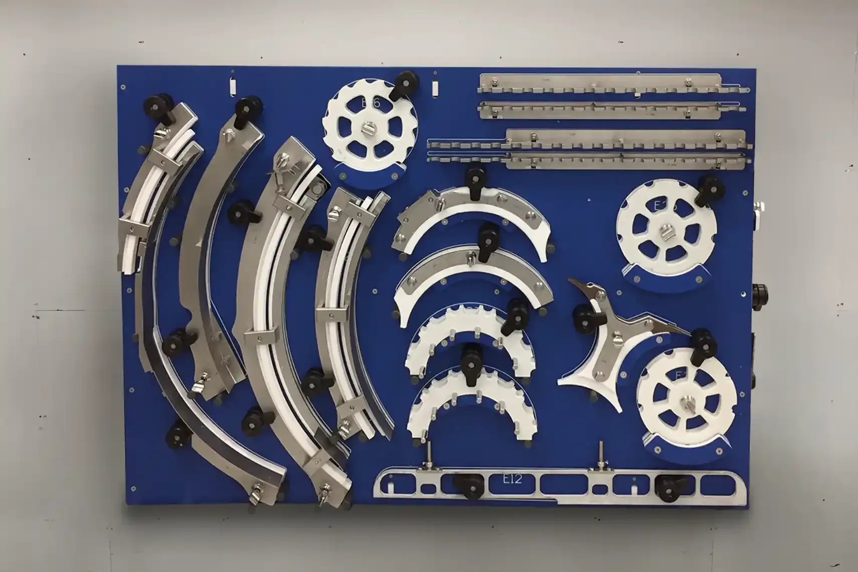Wall Mounted Pharmaceutical Change Parts Storage