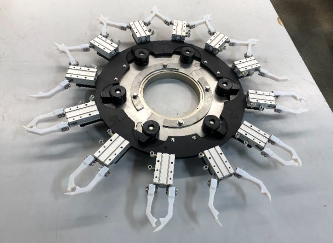 Pneumatic pump tube gripper star