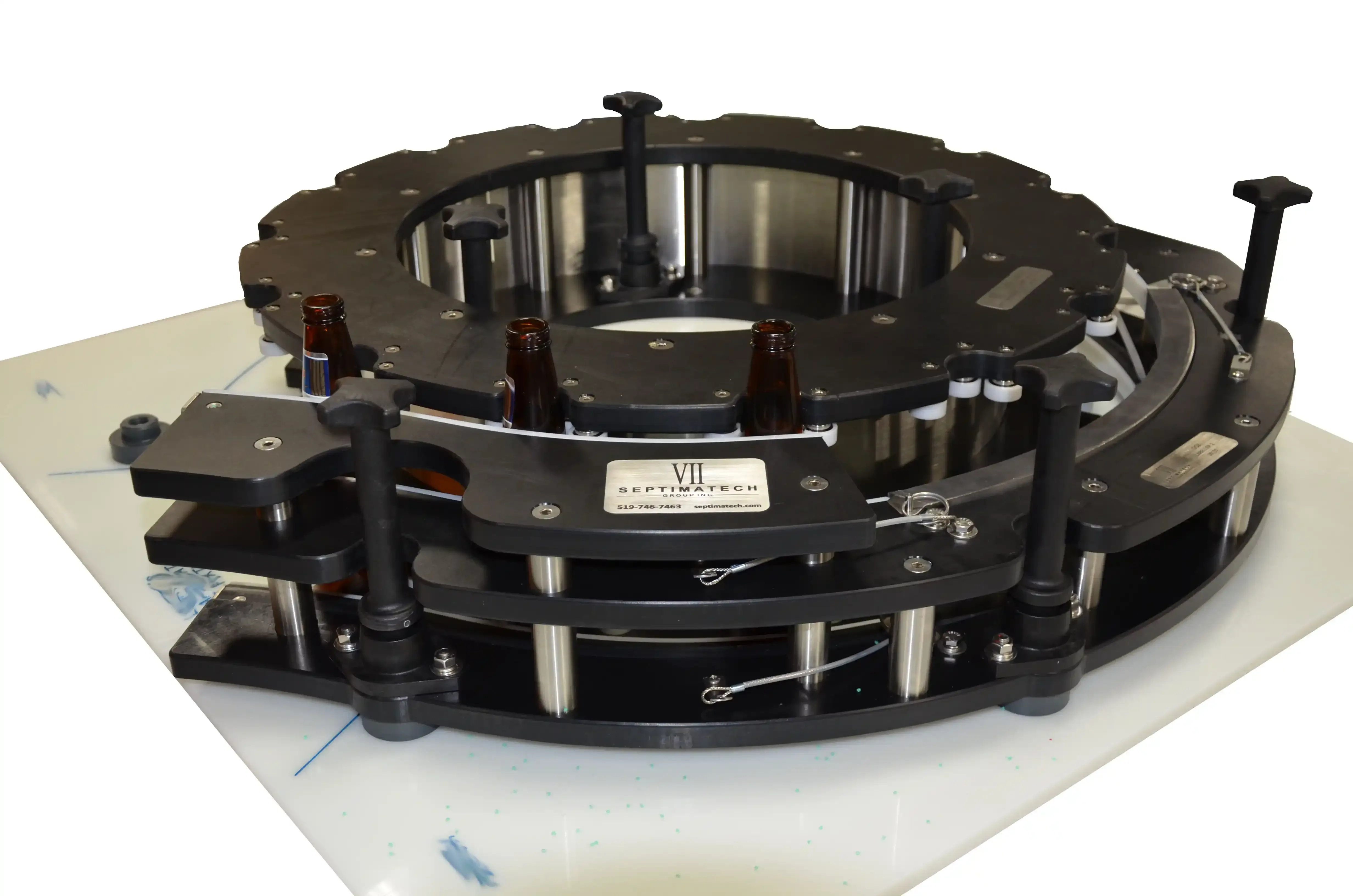 Wax application for beer bottles labeler