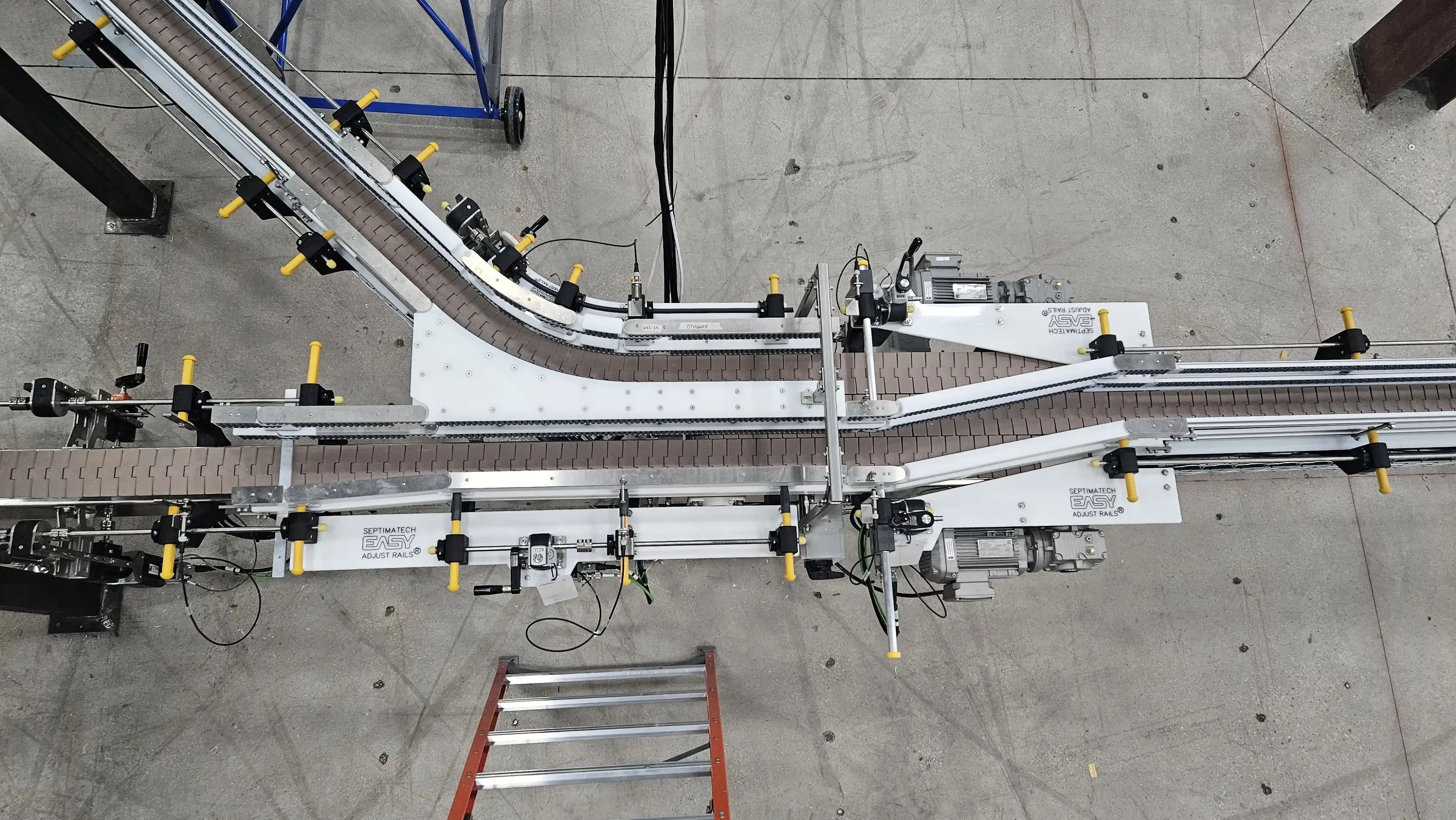 Easy Adjust Rails Overhead view